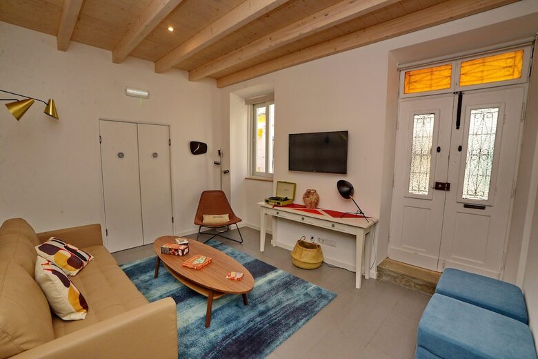 Hostal Son Of A Beach Hostel