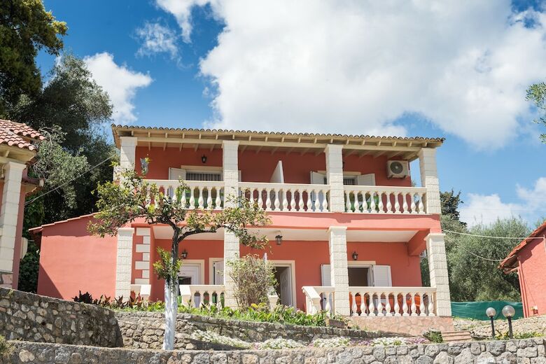 Fouxia Apartments And Studios