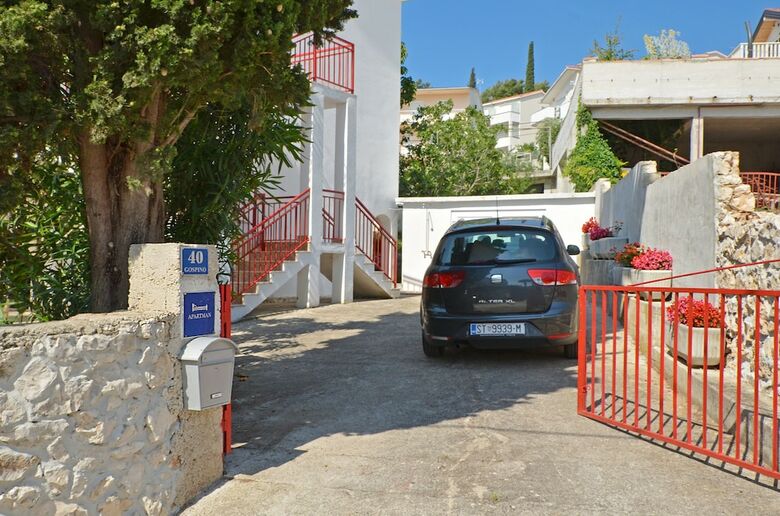 Apartment House Juretic