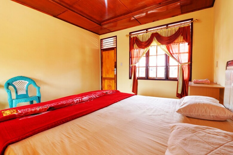 Hotel Roganda Guest House