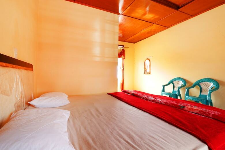 Hotel Roganda Guest House