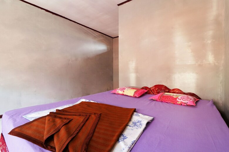 Hotel Roganda Guest House