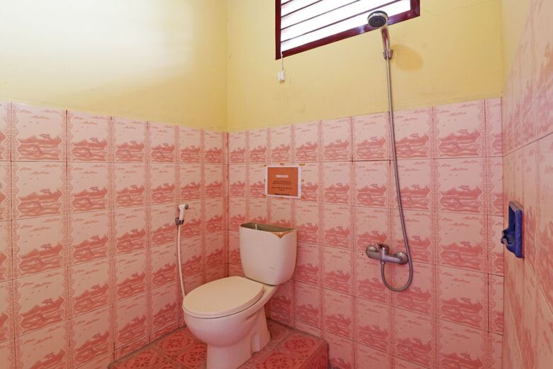 Hotel Roganda Guest House