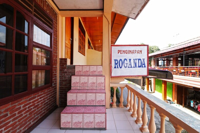 Hotel Roganda Guest House