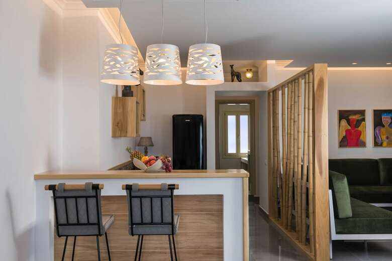 Aparthotel Marvarit Suites