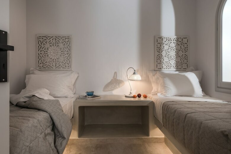 Aparthotel Marvarit Suites