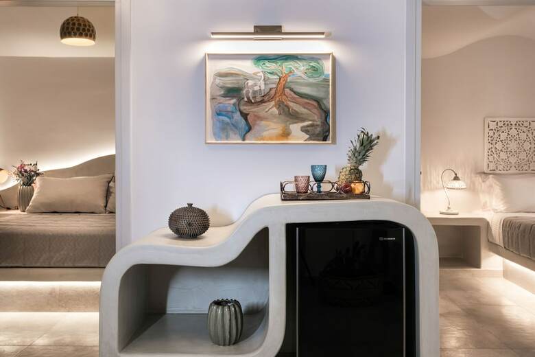 Aparthotel Marvarit Suites