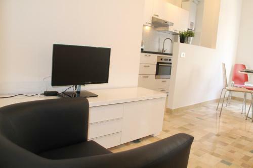 Stephenson Apartment