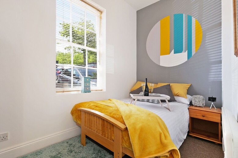 Apartamentos City Centre Gem With Parking