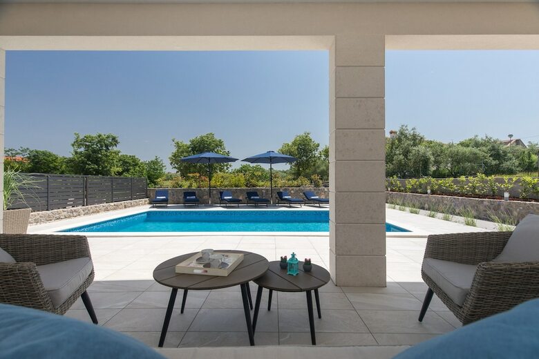 Beautiful Villa Magdalena - Porat