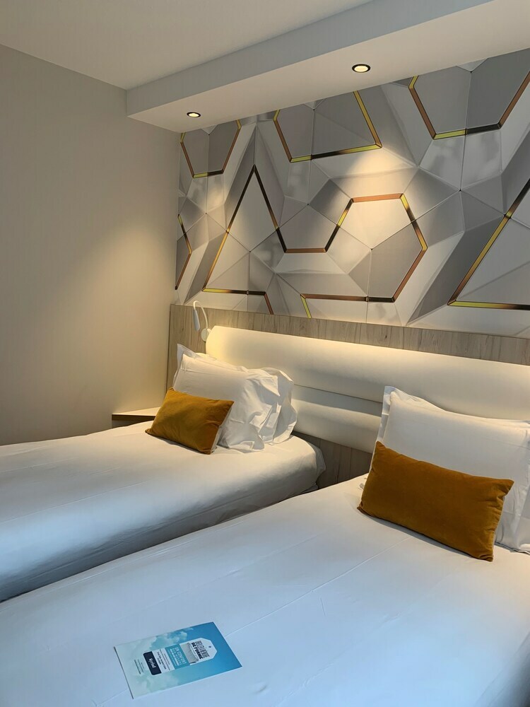 Hotel Kyriad Crepy En Valois