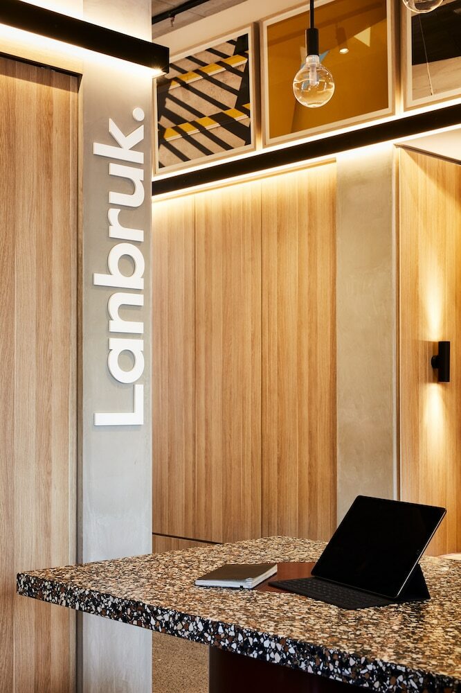 Apartamentos Lanbruk Richmond Hill