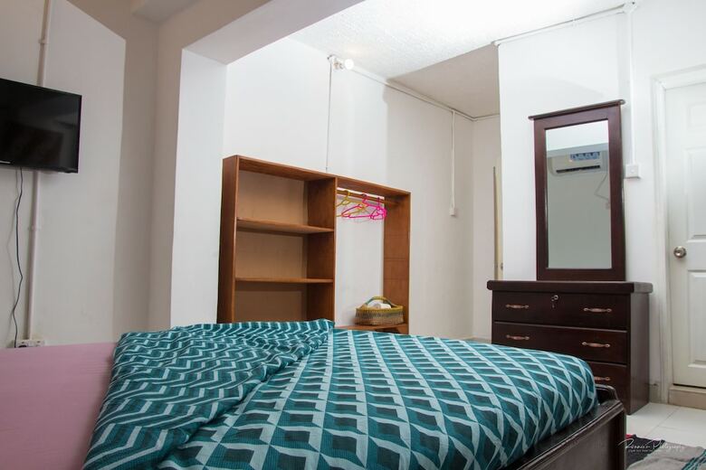 Bed & Breakfast Eastwest Hospitality