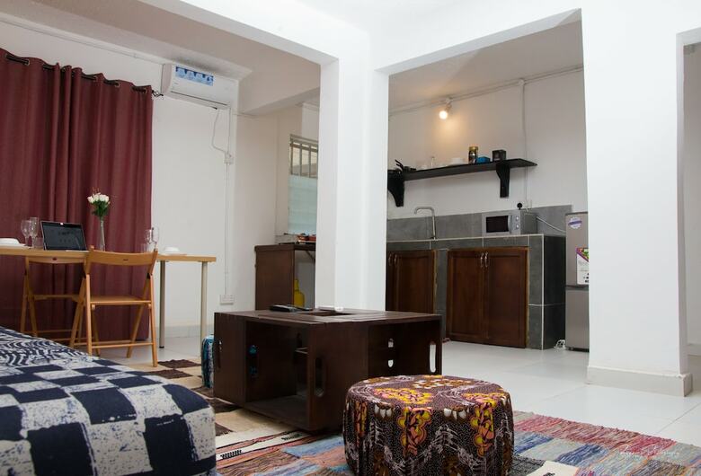Bed & Breakfast Eastwest Hospitality