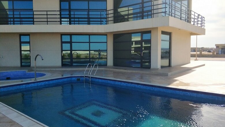 Hotel Khazar Golden Beach