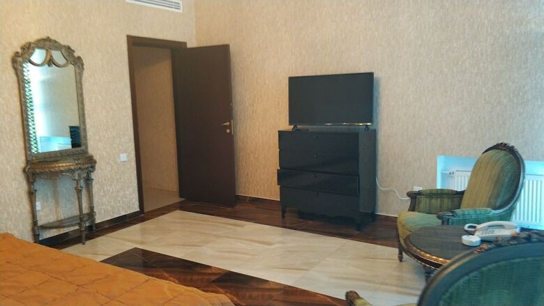 Hotel Khazar Golden Beach