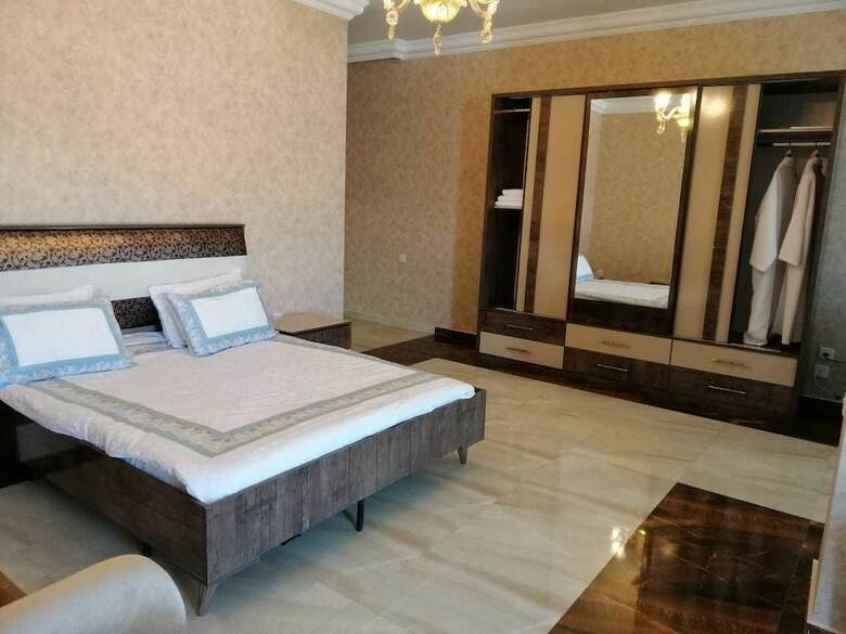 Hotel Khazar Golden Beach
