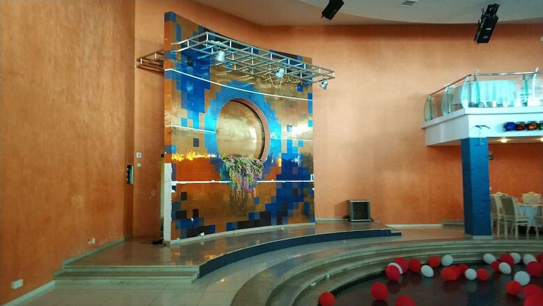 Hotel Khazar Golden Beach