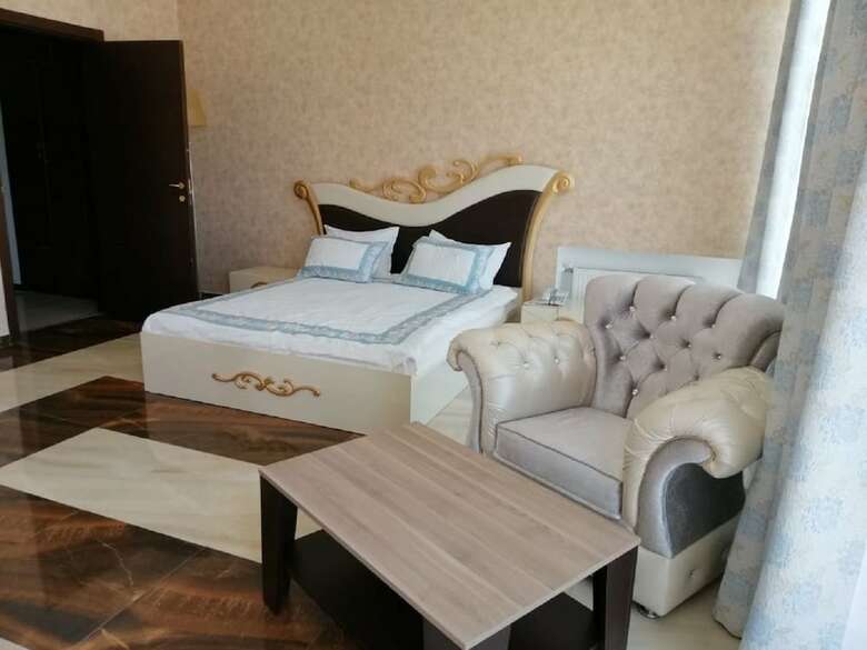 Hotel Khazar Golden Beach