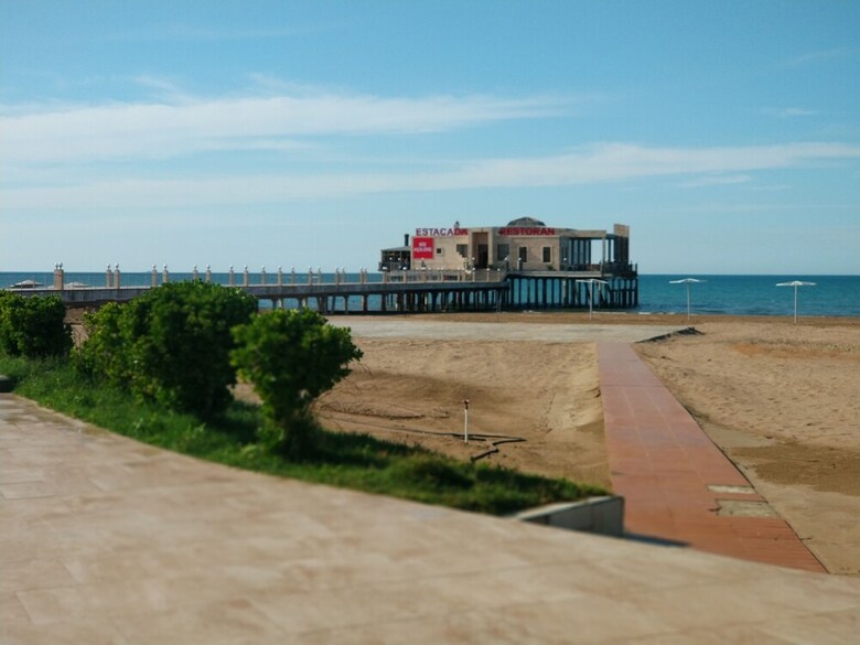 Hotel Khazar Golden Beach