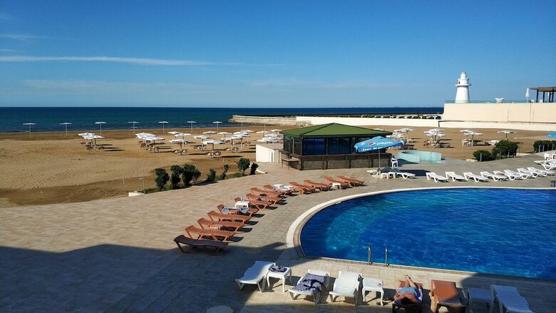 Hotel Khazar Golden Beach