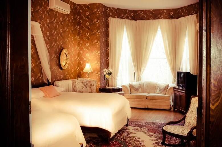 Bed & Breakfast Queen Anne Inn