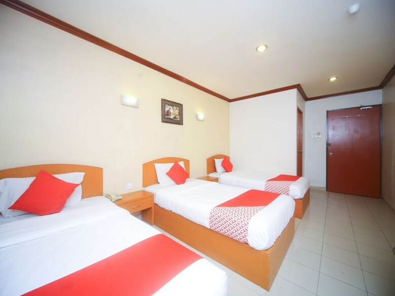 Oyo 1027 Hotel London