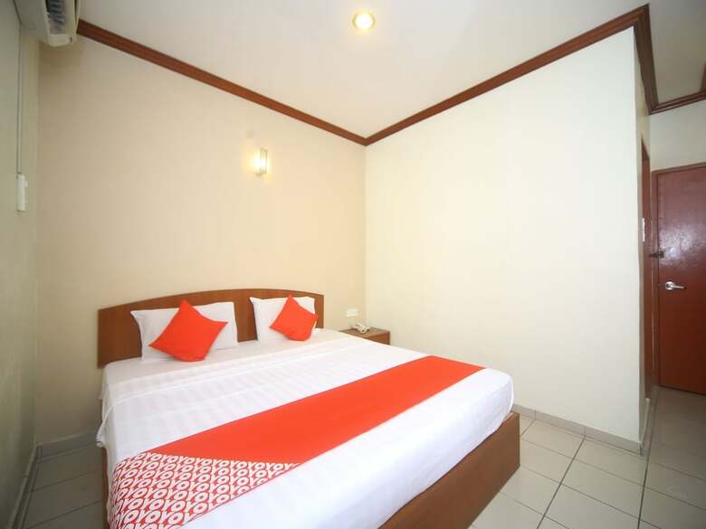 Oyo 1027 Hotel London