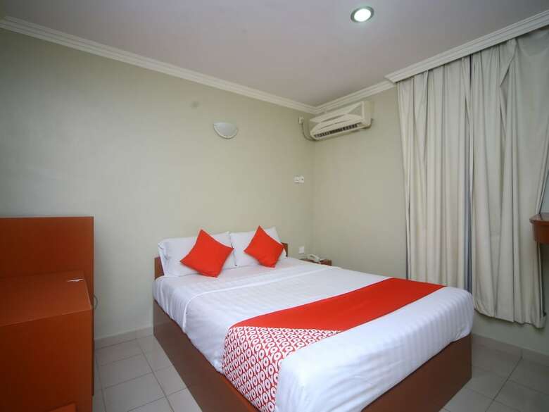 Oyo 1027 Hotel London