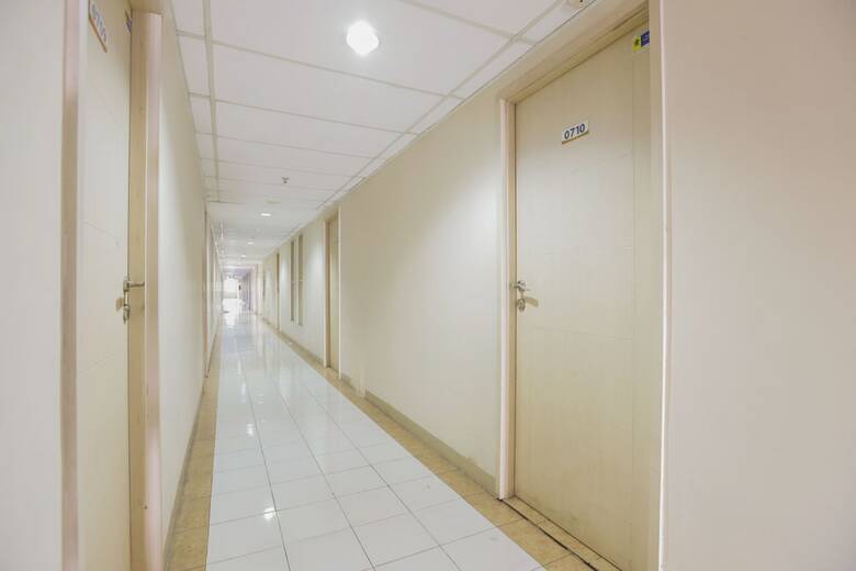 Oyo 909 Lauv Room Grand Centerpoint