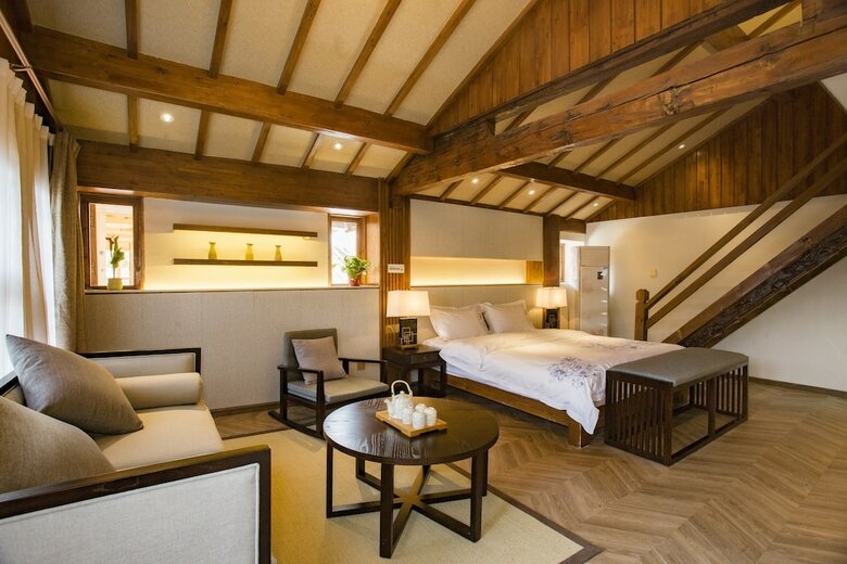 Posada Lijang First Bay Hotel