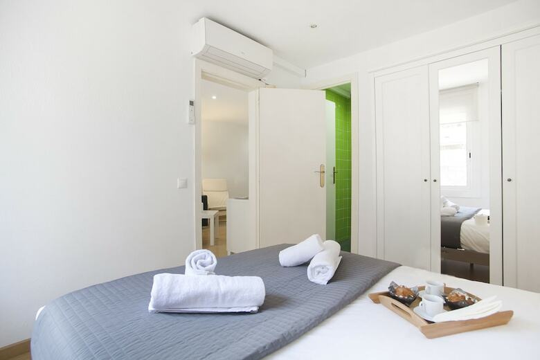 Apartamentos Bbarcelona Family Flat