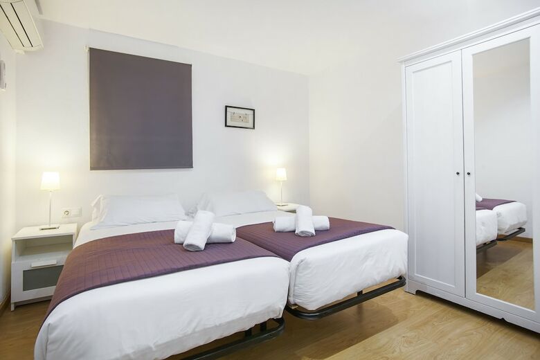 Apartamentos Bbarcelona Family Flat