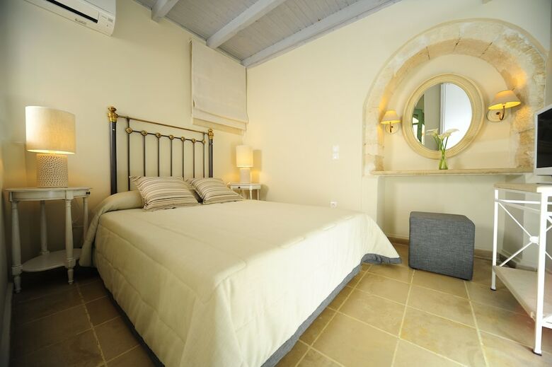 Apartamentos Mythos Residence