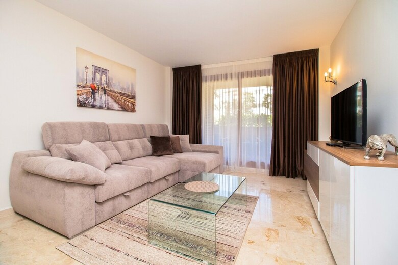 Apartamentos Espanatour Irina
