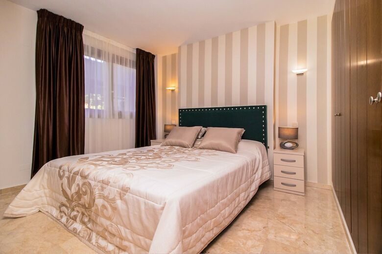 Apartamentos Espanatour Irina
