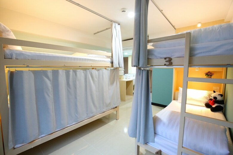Hostal Lucky Panda Hotel - Hostel