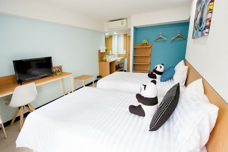Hostal Lucky Panda Hotel - Hostel