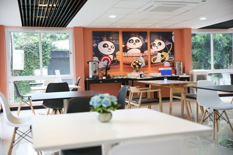 Hostal Lucky Panda Hotel - Hostel