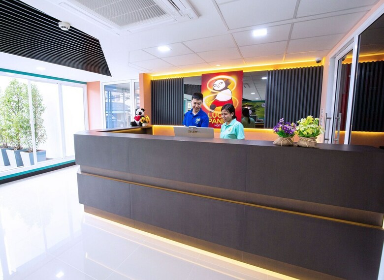 Hostal Lucky Panda Hotel - Hostel