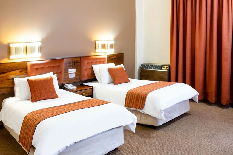 Elgro Hotel