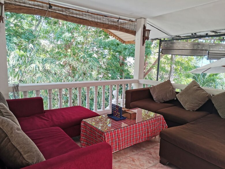 Hotel On The Hill Karon Resort