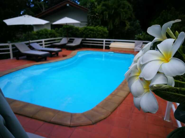 Hotel On The Hill Karon Resort
