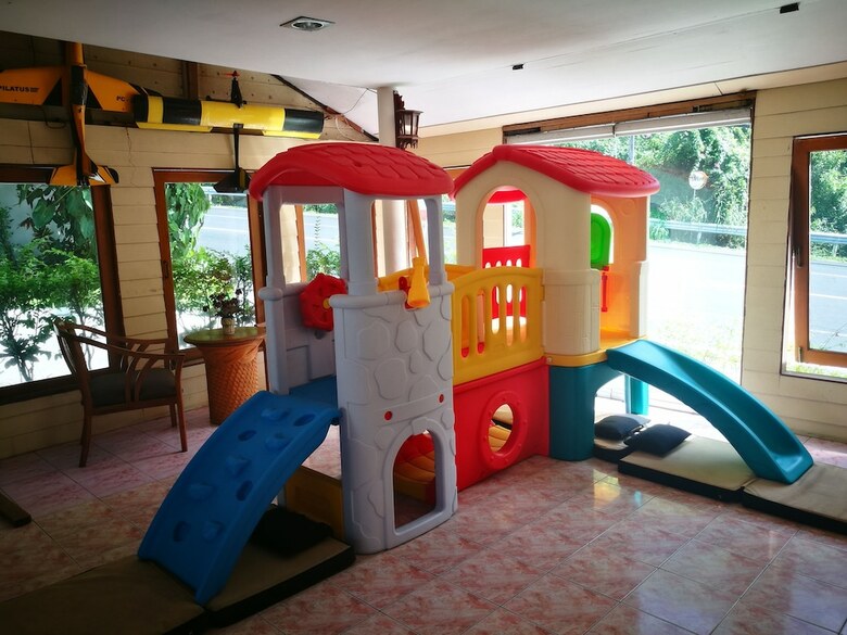 Hotel On The Hill Karon Resort
