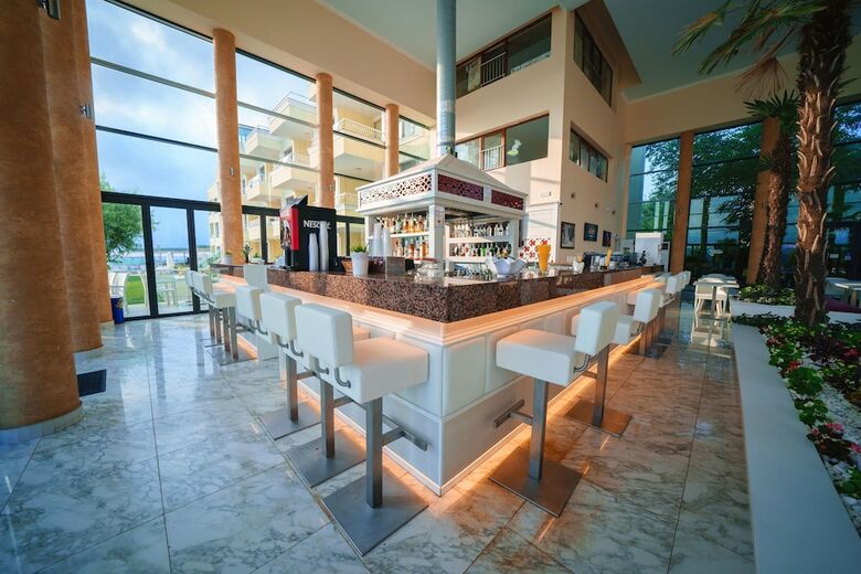 Hotel Perla Beach Luxury