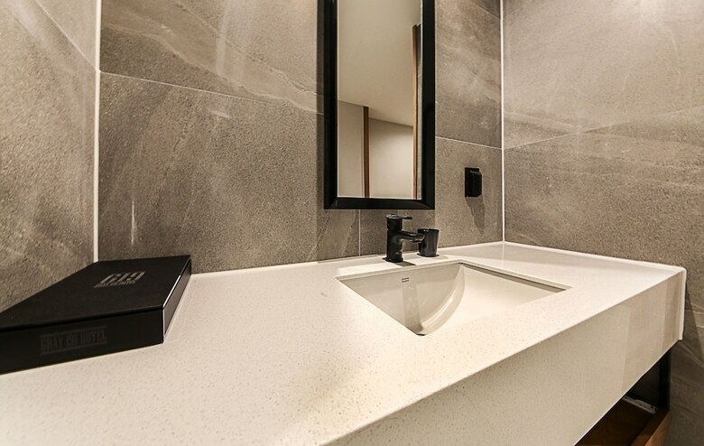 Gray 191 Hotel