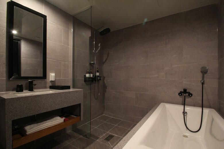 Gray 191 Hotel