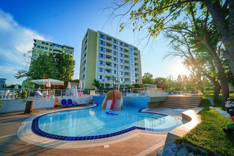 Perla Royal Hotel