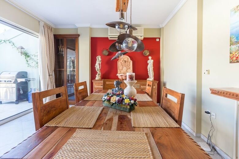 Apartamentos Sunny Luxurious 2br 2ba Apt In Athens