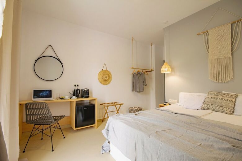 Olive Grove Suites Boutique Hotel